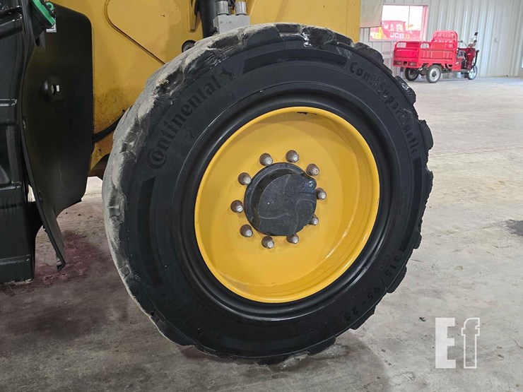 2018-caterpillar-tl642d-image-23