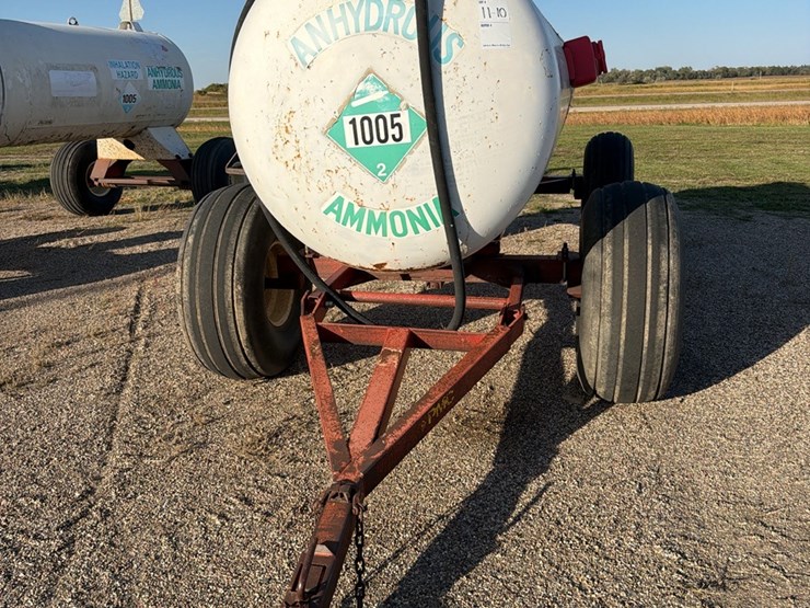 11-10-1450-gallon-nh3-tank,-16.5l---16.1-tires-image-12