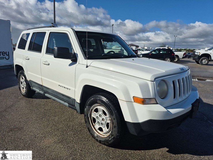 2011-jeep-patriot-image-3