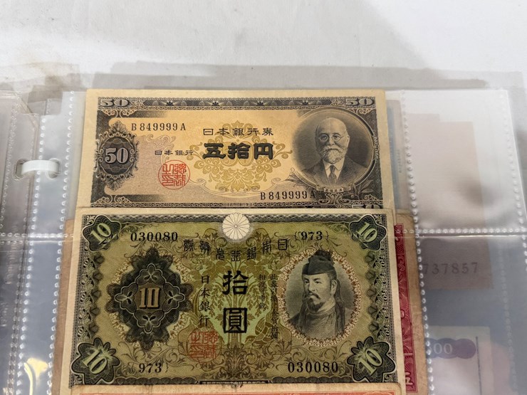 #40307-•-foreign-currency-bank-notes-image-53