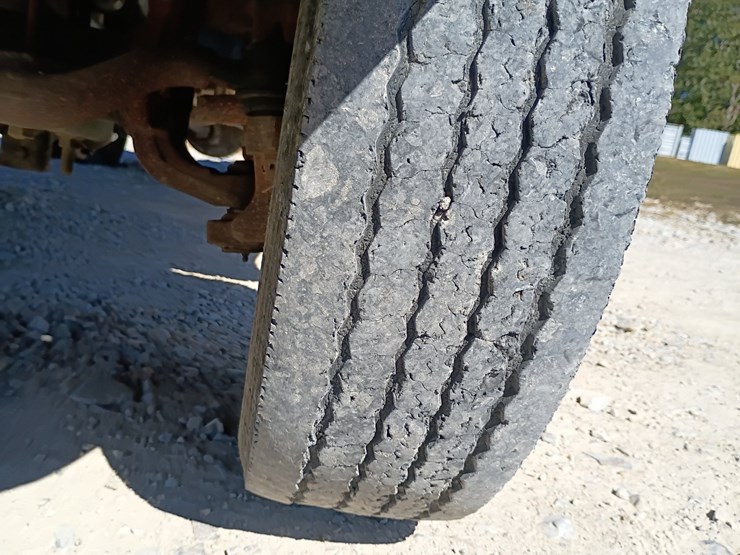 2003-ford-f550-image-98