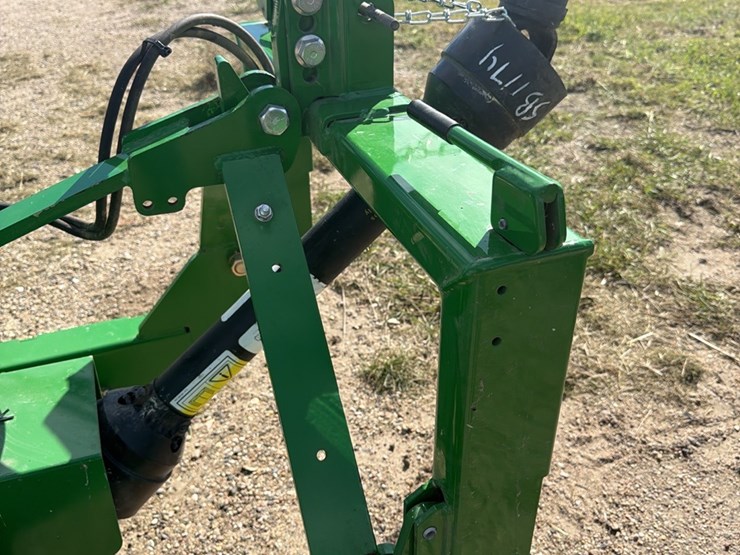 frontier-model-sb1174-like-absolutely-brand-new-3-point-snow-blower,-hydraulic-chute,-john-deere-jiffy-hitch,-none-nicer,-check-photos-image-40