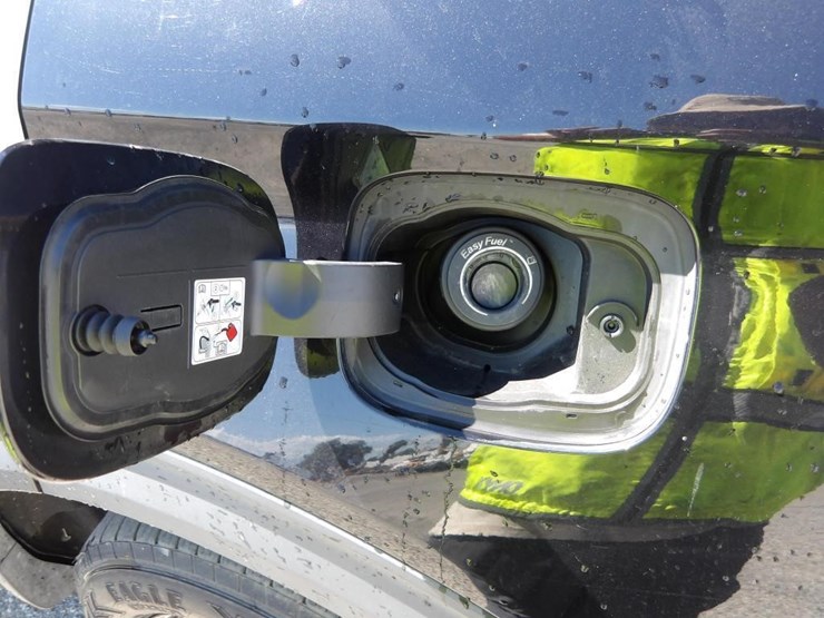 2020-ford-explorer-image-6