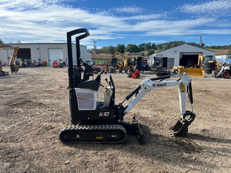 2023-bobcat-e10-image-8