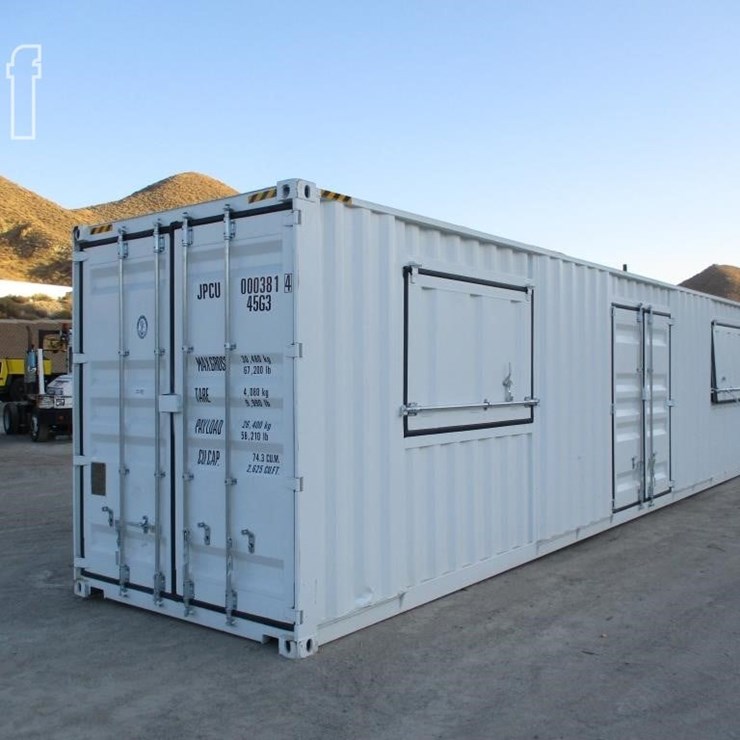 40' SHIPPING CONTAINER