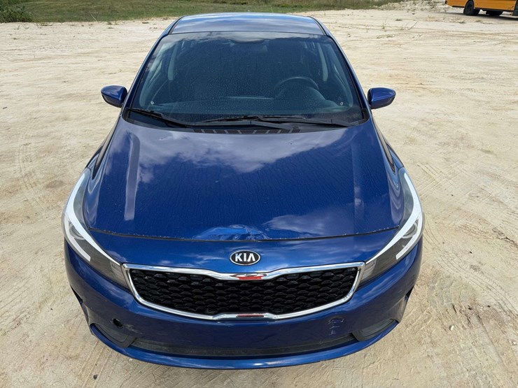 2017-kia-forte-4-door-sedan-(101,833-miles)-image-5