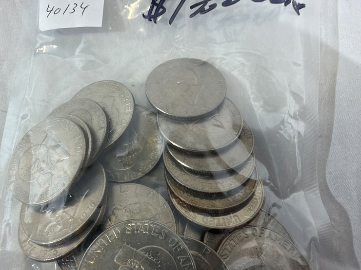 #40134-•-(50)-1776-1976-bicentennial-dollar-coins-image-9