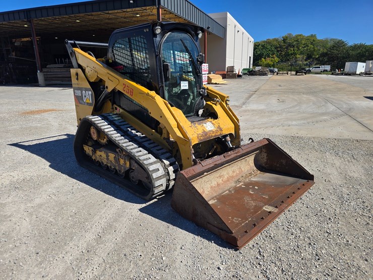 2016-caterpillar-289d-image-13