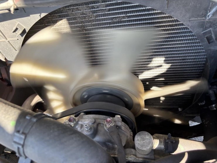 2011-toyota-8fgcu15-image-30