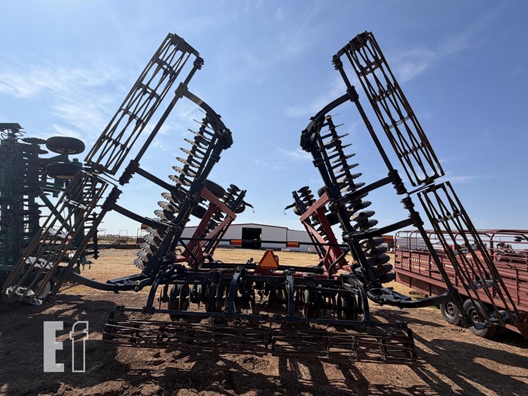 case-ih-true-tandem-330-turbo-image-4