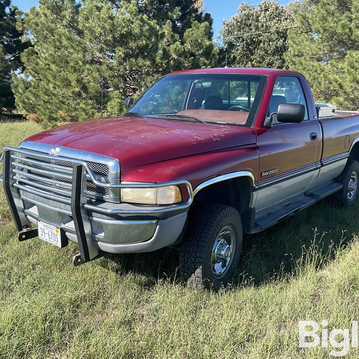 1995 DODGE 2500