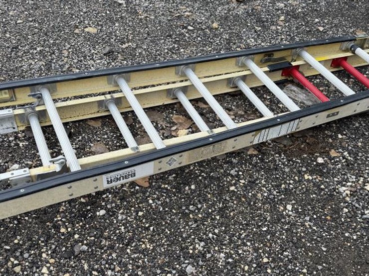 #81-•-bauer-7'/14'-fiberglass-combination-ladder-image-3