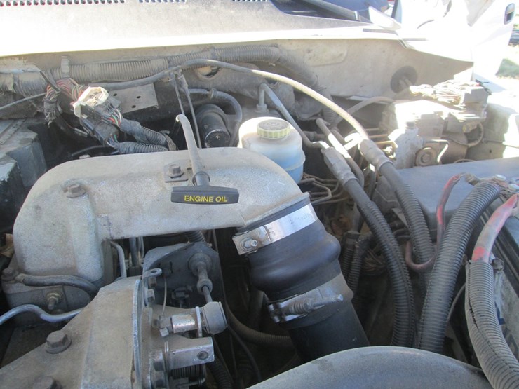2001-dodge-3500-image-22