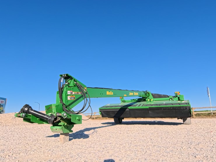 2019-john-deere-956-image-1