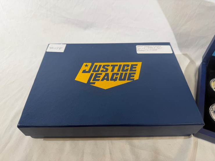#40138-•-(8)-justice-league-silver-plated-coins-image-3