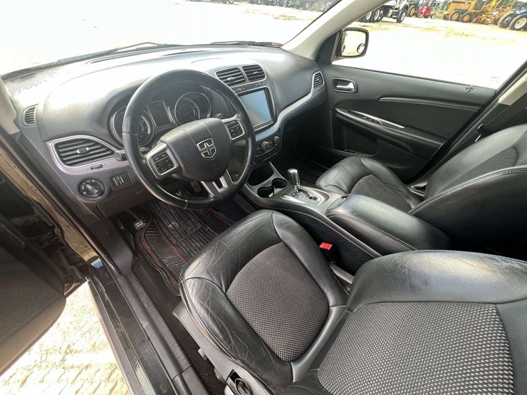 2018-dodge-journey-image-11