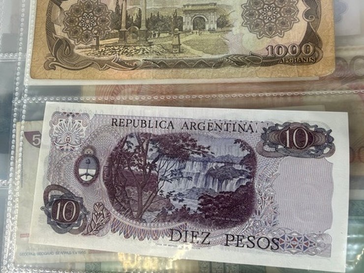#40309-•-foreign-currency-bank-notes-image-88