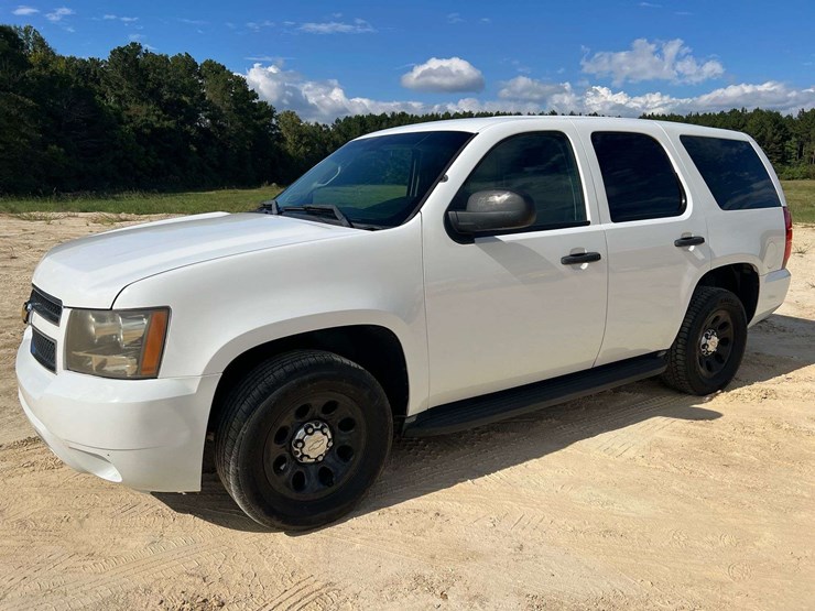 2012-chevrolet-tahoe-image-1