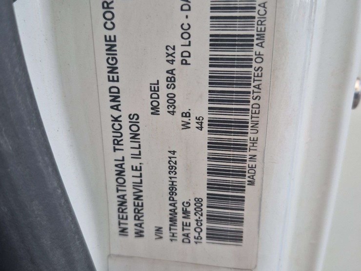 2009-international-durastar-4300-image-15