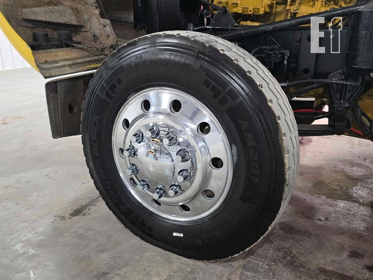 2000-kenworth-w900-image-24