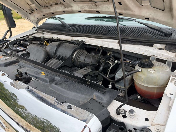 2017-ford-e450-image-7