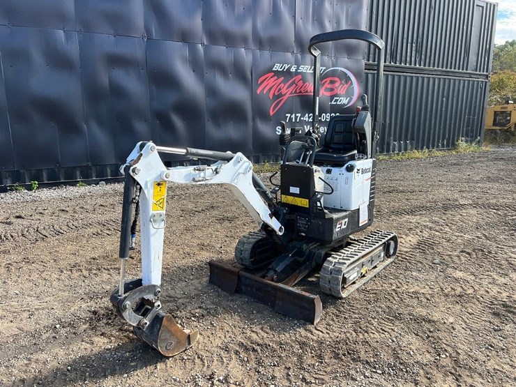 2023-bobcat-e10-image-2
