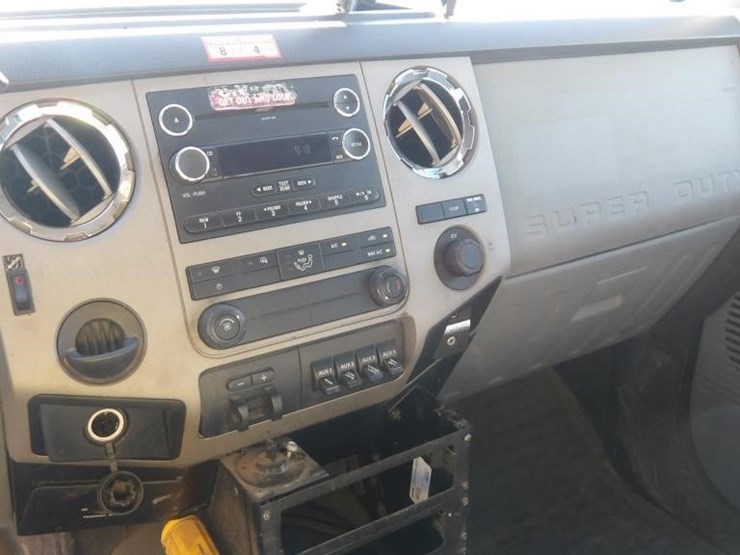 2015-ford-f450-xlt-image-31