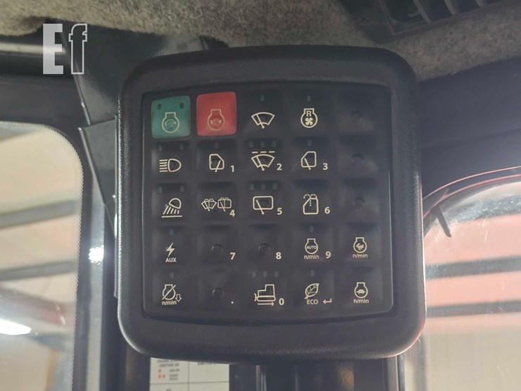 2020-deere-650k-image-19