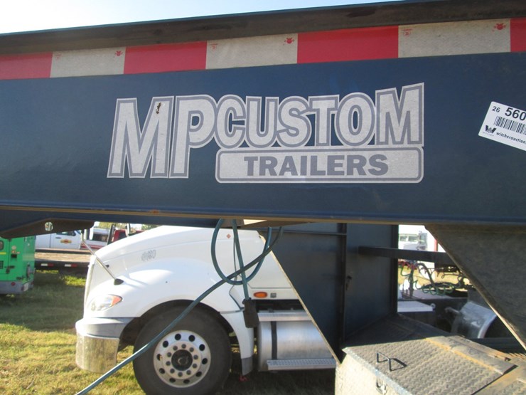 2025-custom-trailer-image-17
