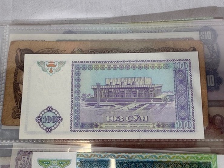 #40309-•-foreign-currency-bank-notes-image-95
