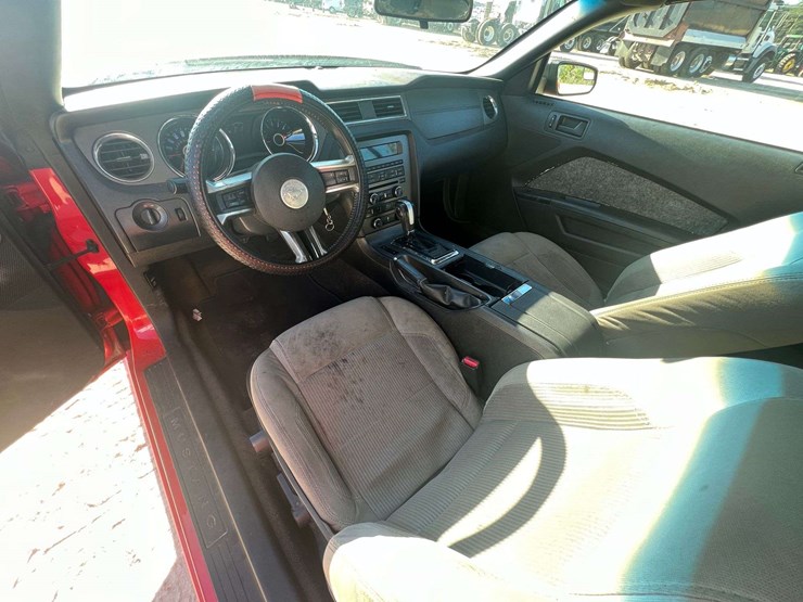 2014-ford-mustang-2-door-coupe-(232,492-miles)-image-13
