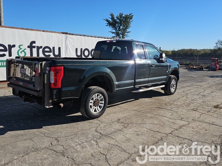 2018-ford-f250-image-4
