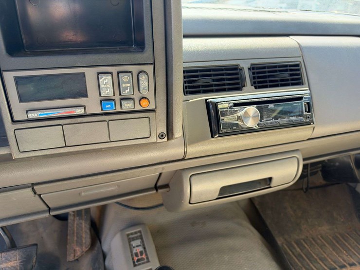 1994-chevrolet-k1500-image-13