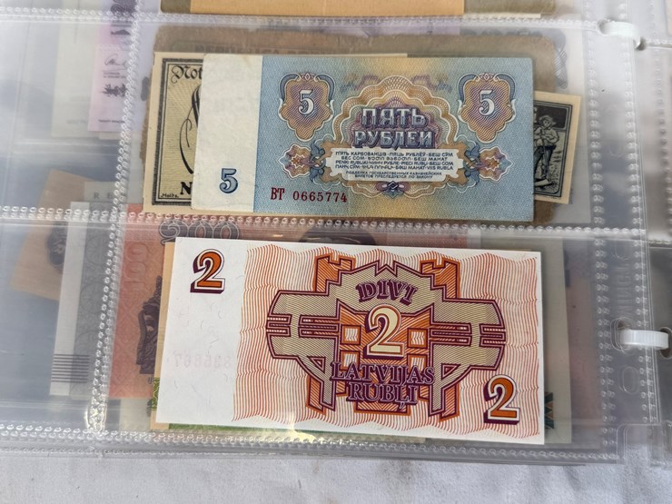 #40307-•-foreign-currency-bank-notes-image-109