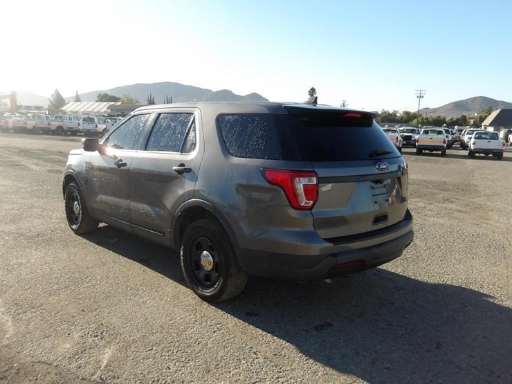 2018-ford-explorer-image-4