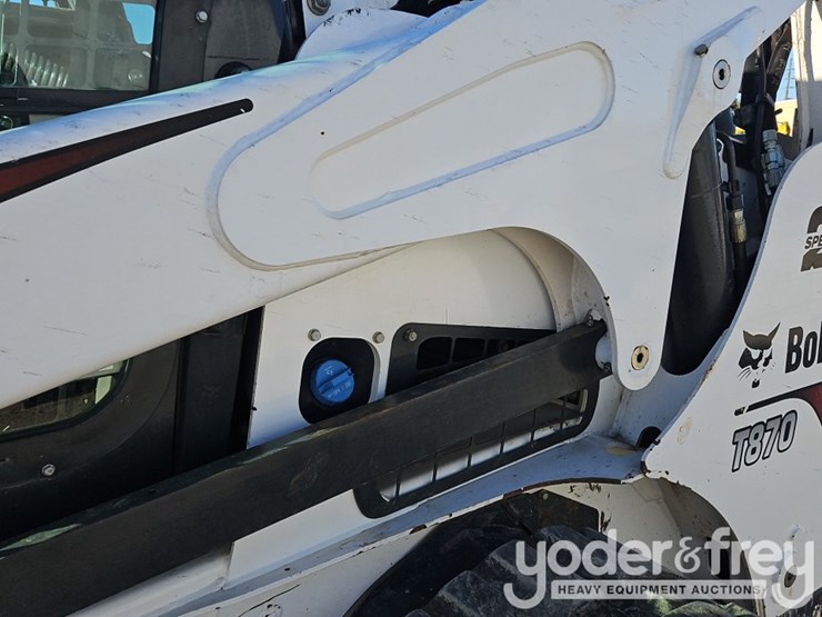 2022-bobcat-t870-image-22