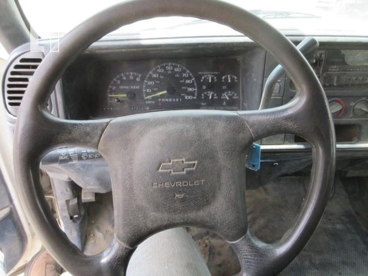 1999-chevrolet-3500-image-8
