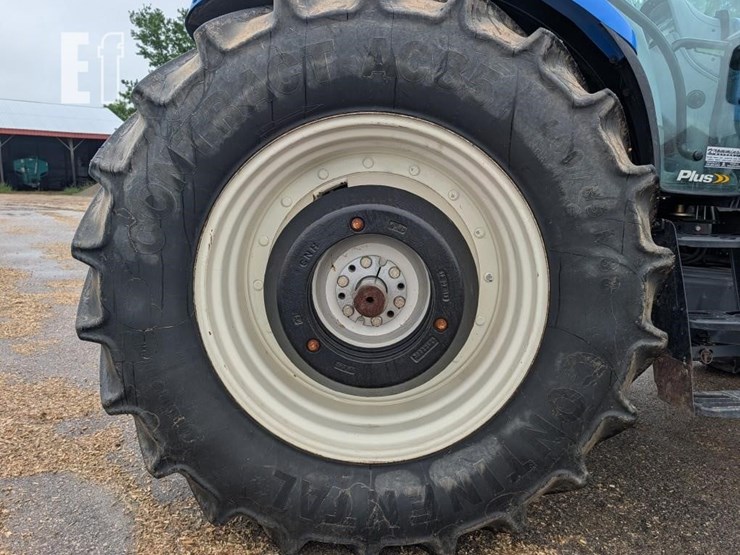 new-holland-t6070-plus-image-11