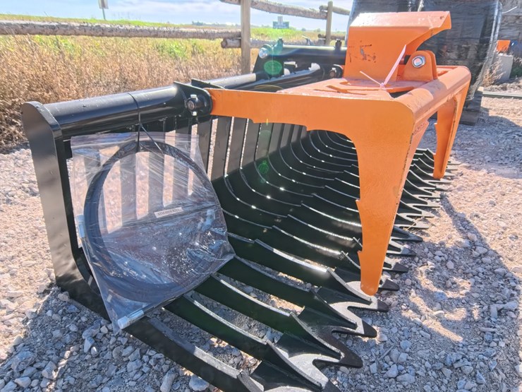 #3078-•-new-skid-steer-quick-attach-76-inch-skeleton-grapple-image-6