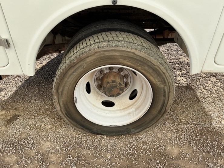 2006-ford-f450-image-9