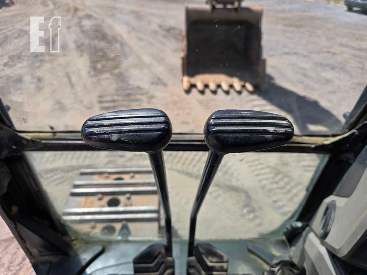 2016-caterpillar-336fl-image-16