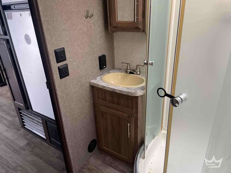 2018-33ft-jayco-white-hawk-30rls-t/a-travel-trailer-image-35