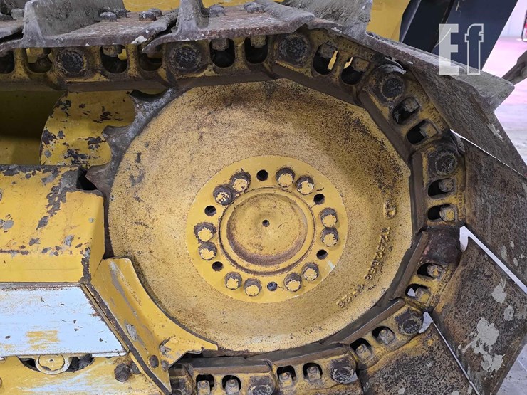 2022-deere-650k-lgp-image-25