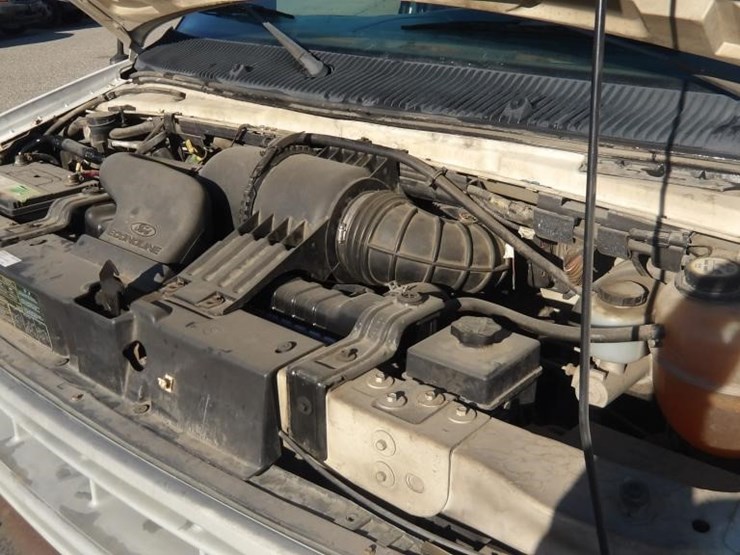 2002-ford-e350-image-10