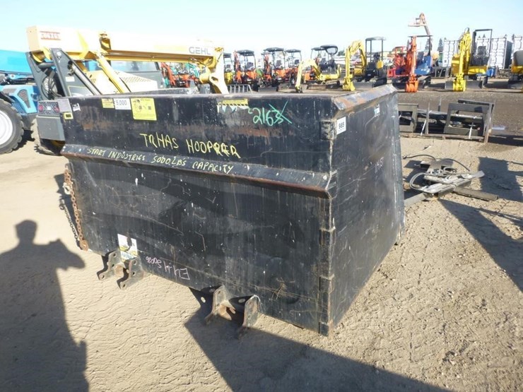 star-1430-reach-lift-trash-hopper-image-3