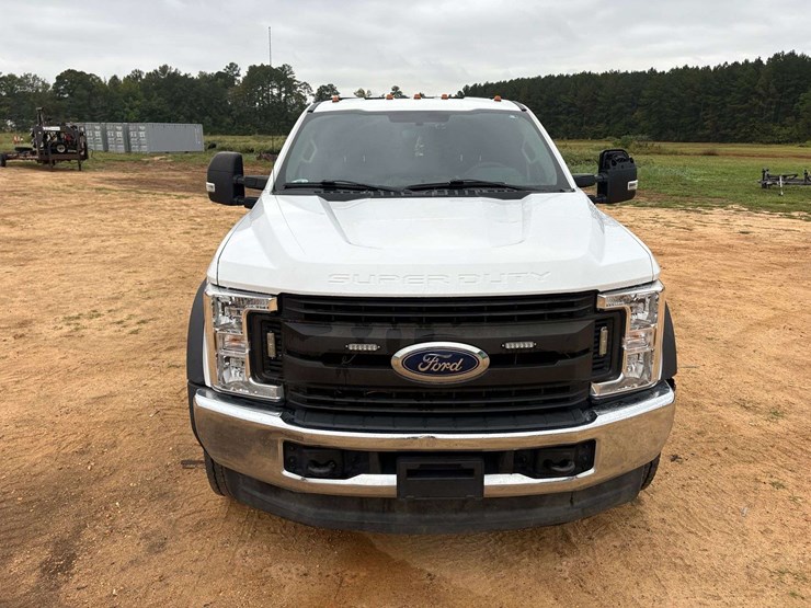 2017-ford-f450-sd-image-5