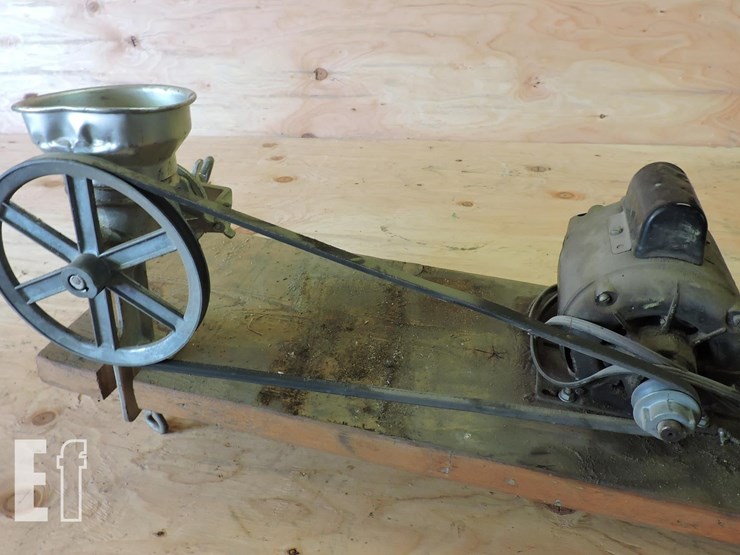 grain-grinding-mill-w/electric-motor-image-1