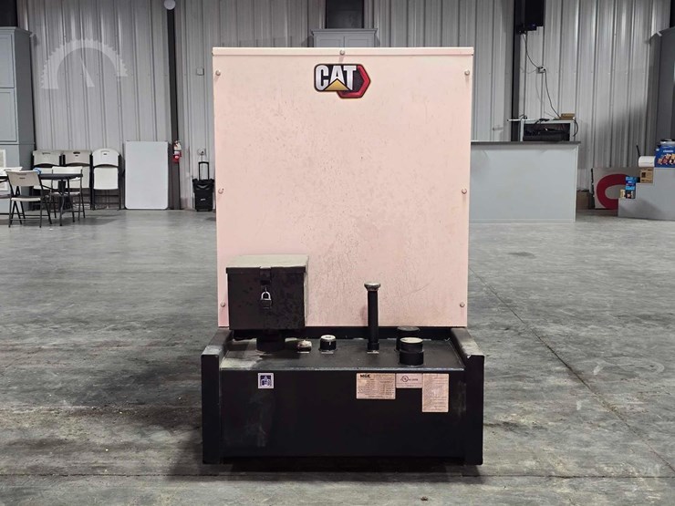 caterpillar-d100gc-image-8