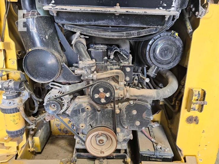 2012-caterpillar-252b3-image-20