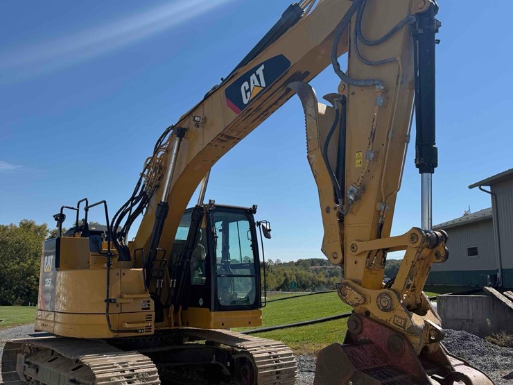 2019-caterpillar-325flcr-image-7